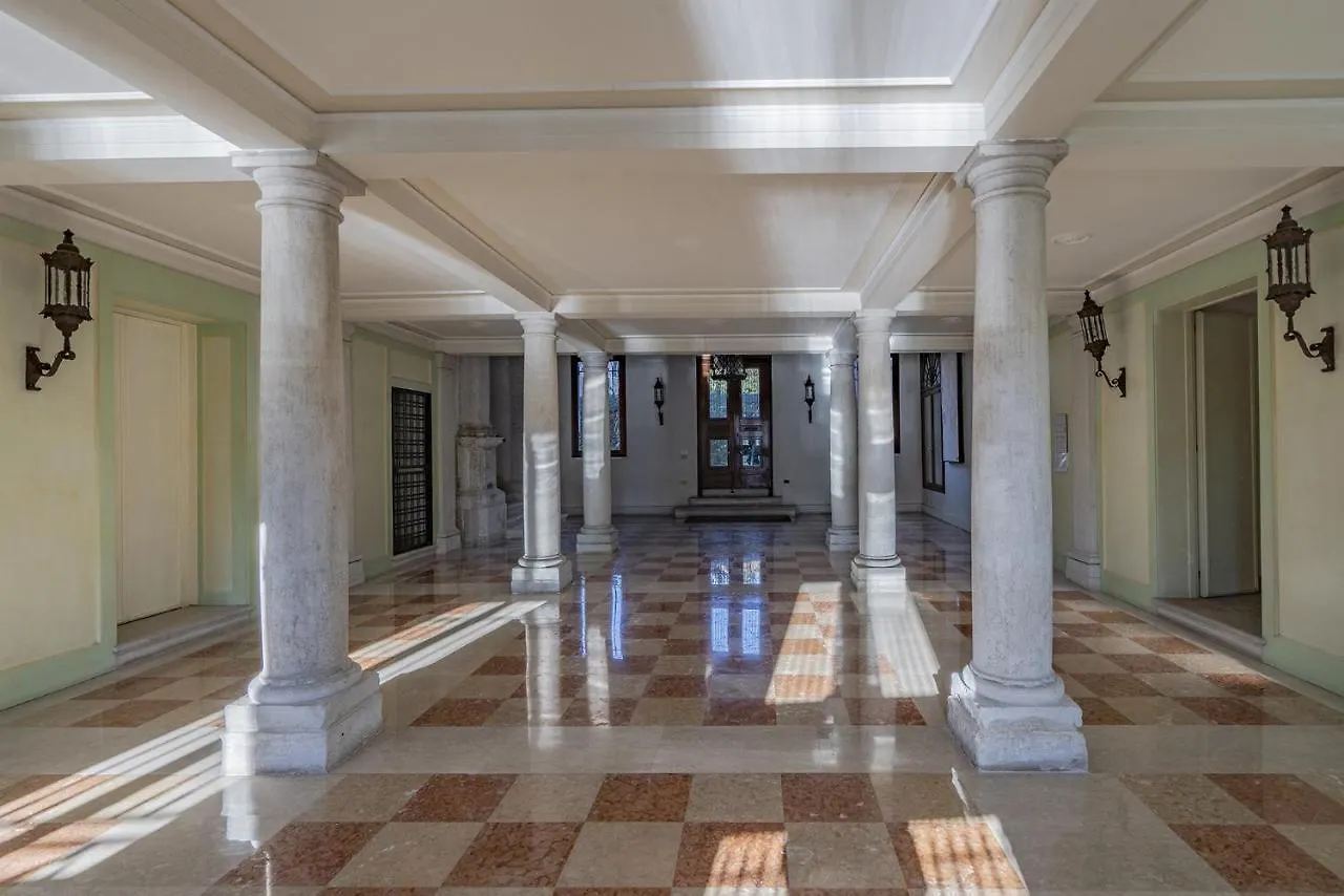 Ca' Degli Specchi Grand Canal Apartment Venice 0*,